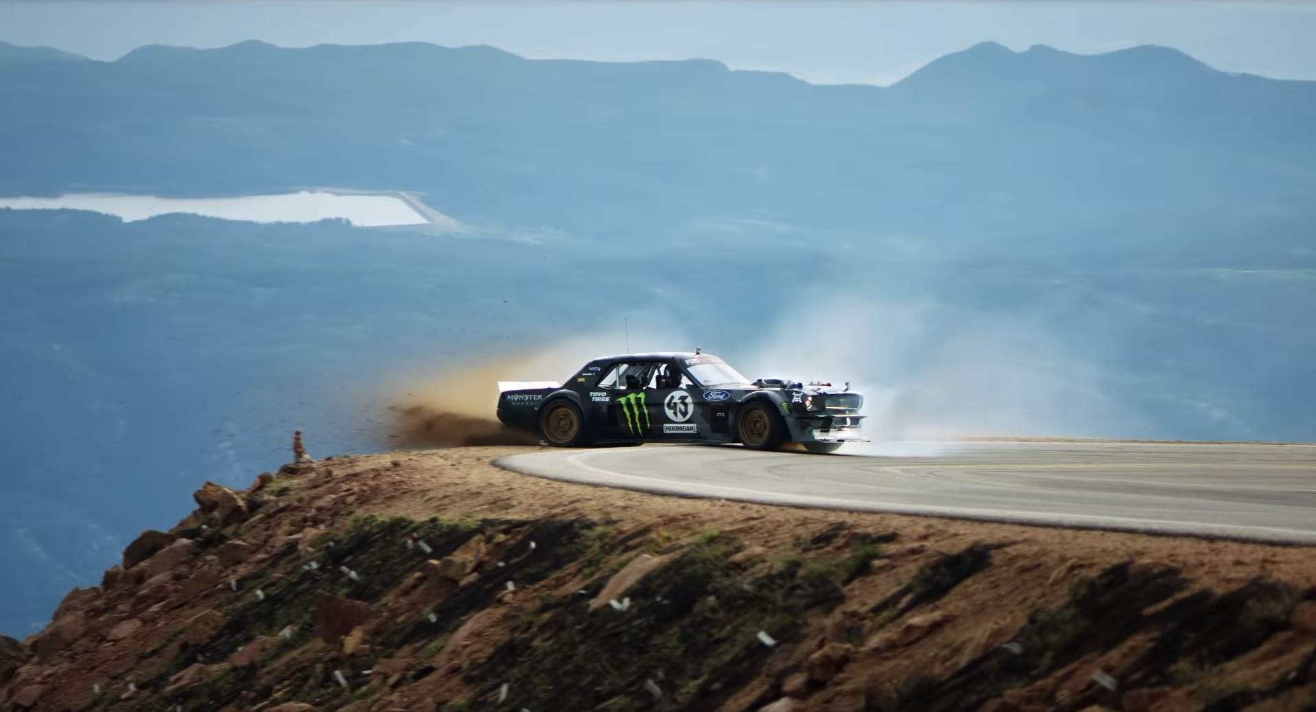 Ford Presenta Su Nuevo Mustang Hoonicorn V Desafiando A La Monta A