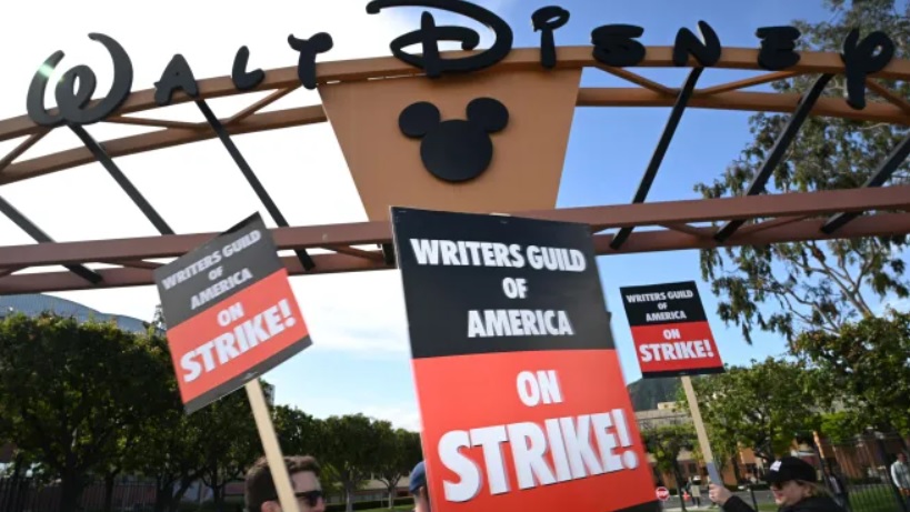 Sigue la huelga de guionistas en Estados Unidos: que paso en estas semanas, que producciones se frenaron y mas