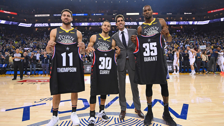 La NBA mostró camisetas que cambian el número nombre del jugador - Geek
