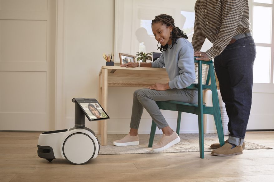 Amazon-Astro-robot-hogareno-Cultura-Geek-2