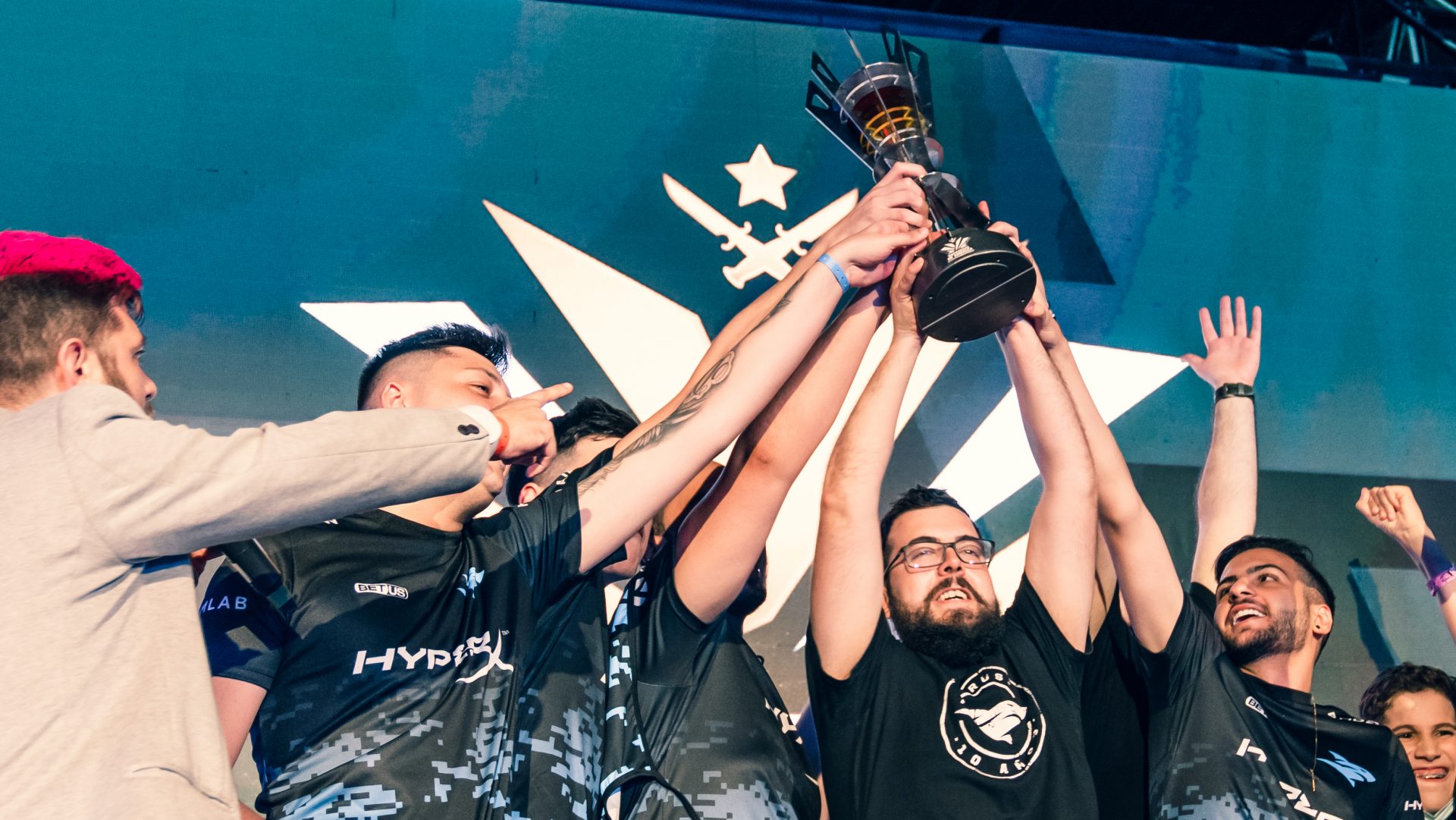 CS: GO at AGS Flow 2021: Isurus defeated Leviathan 2-0 and was crowned champion of the Games Season SuperCup