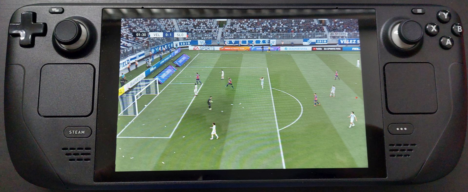 FIFA 21 corriendo en la Steam Deck.