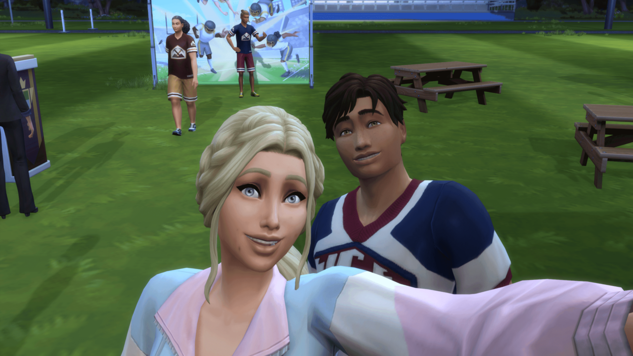 Review: Sims 4 Years High School - Go back to the most dramatic time of your life