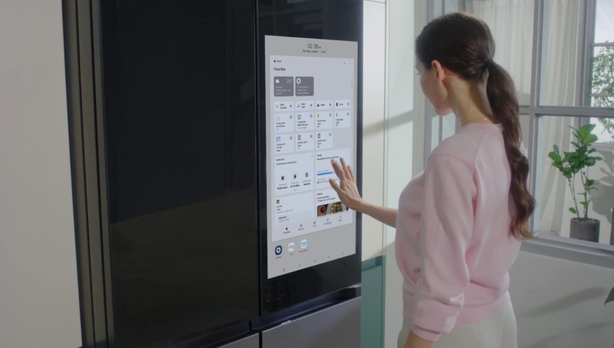 Refrigerador Samsung Bespoke Flex™ de 4 puertas con Family Hub™+ 