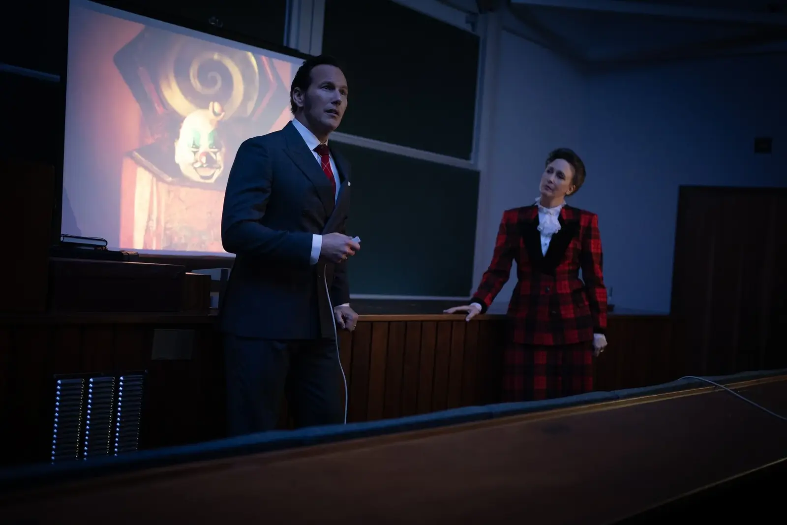 Patrick Wilson y Vera Farmiga como Ed y Lorraine Warren en El Conjuro 4: últimos ritos, franquicia que ahora queda en manos de Skydance