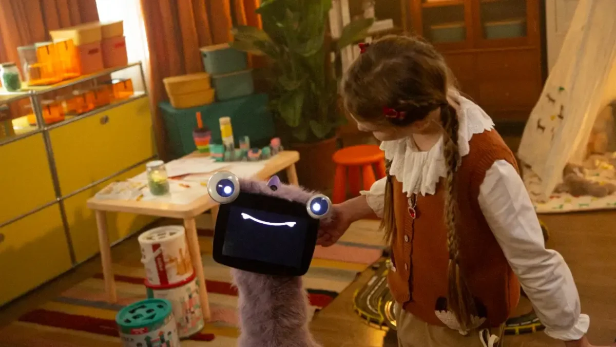 CES 2026 OlloBot