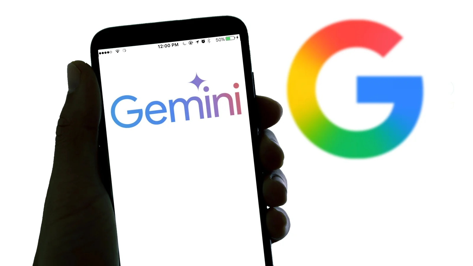Google Gemini denucia