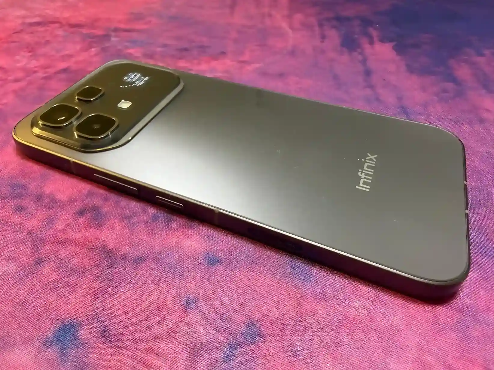 Review smartphone Infinix Note 60 Pro
