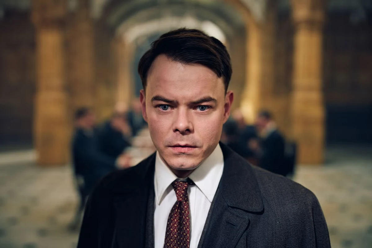 Charlie Heaton Peaky Blinders - culturageek.com.ar