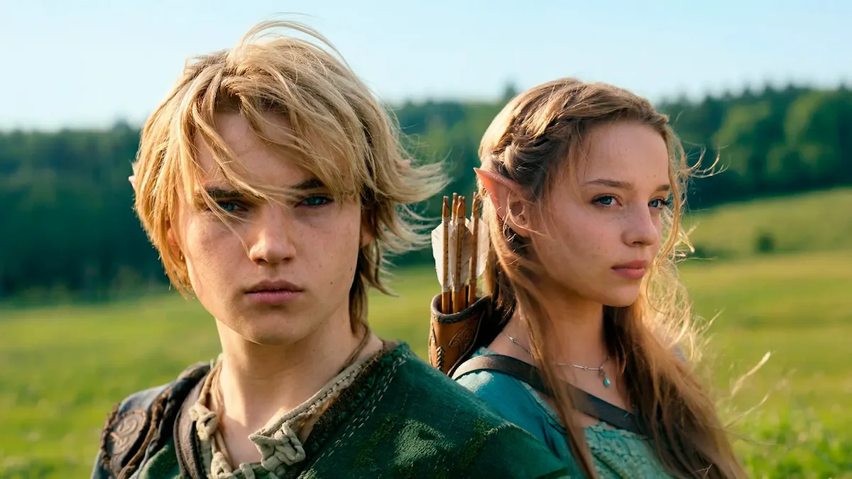 Benjamin Evan Ainsworth como Link y Bo Bragason como la princesa Zelda en la película live-action de The Legend of Zelda
