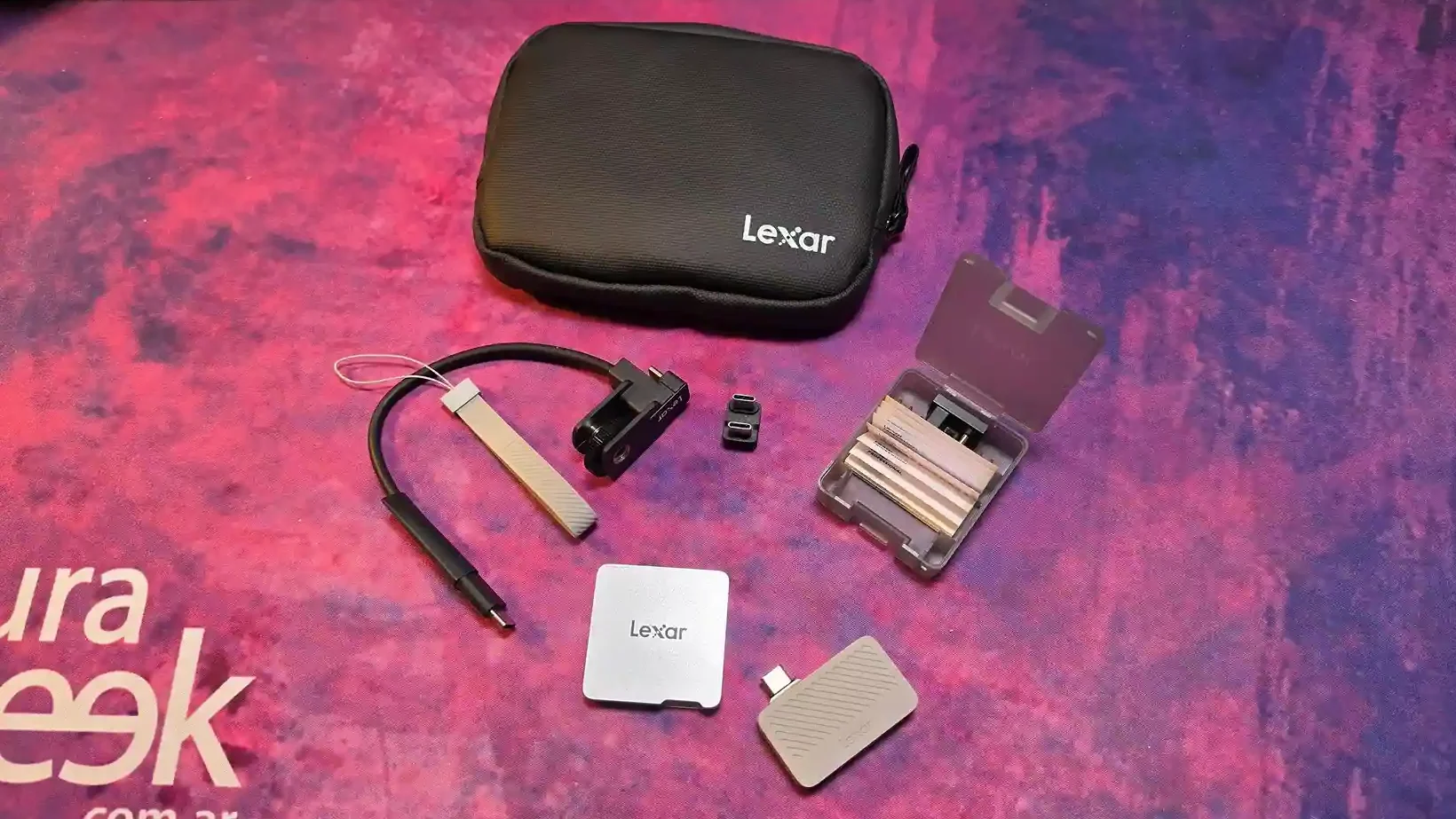Lexar Professional Go SL400 - vista del diseño y dimensiones del SSD