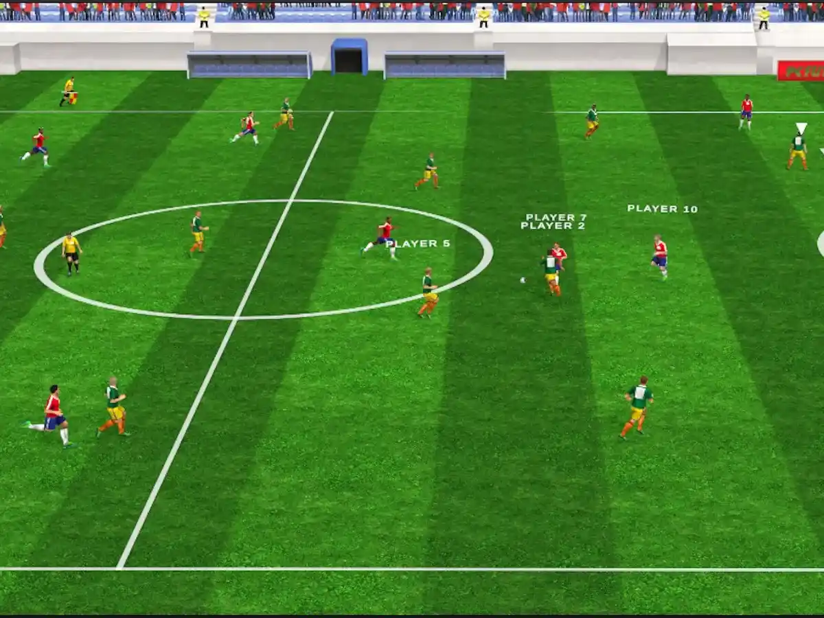 Partido en curso en PC Fútbol, con la vista de cancha en 3D y los jugadores identificados en pantalla