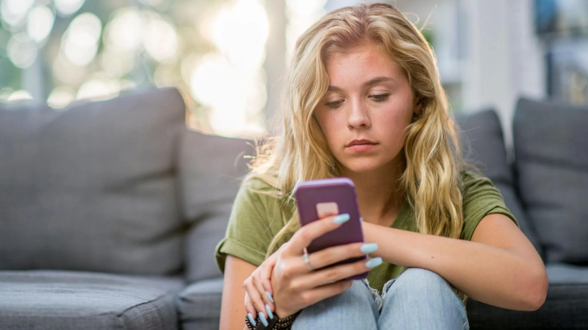 Reino Unido prohíbe redes sociales a menores de 16 años - culturageek.com.ar