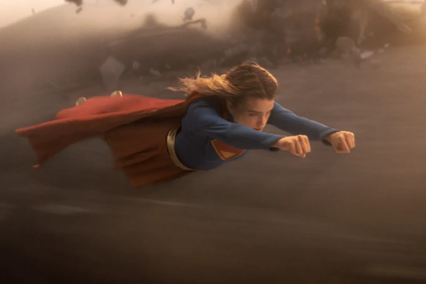 reacciones Supergirl