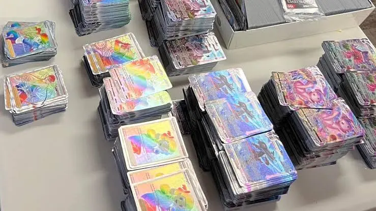 Cartas coleccionables de Pokémon como las robadas en la tienda de Wilmington