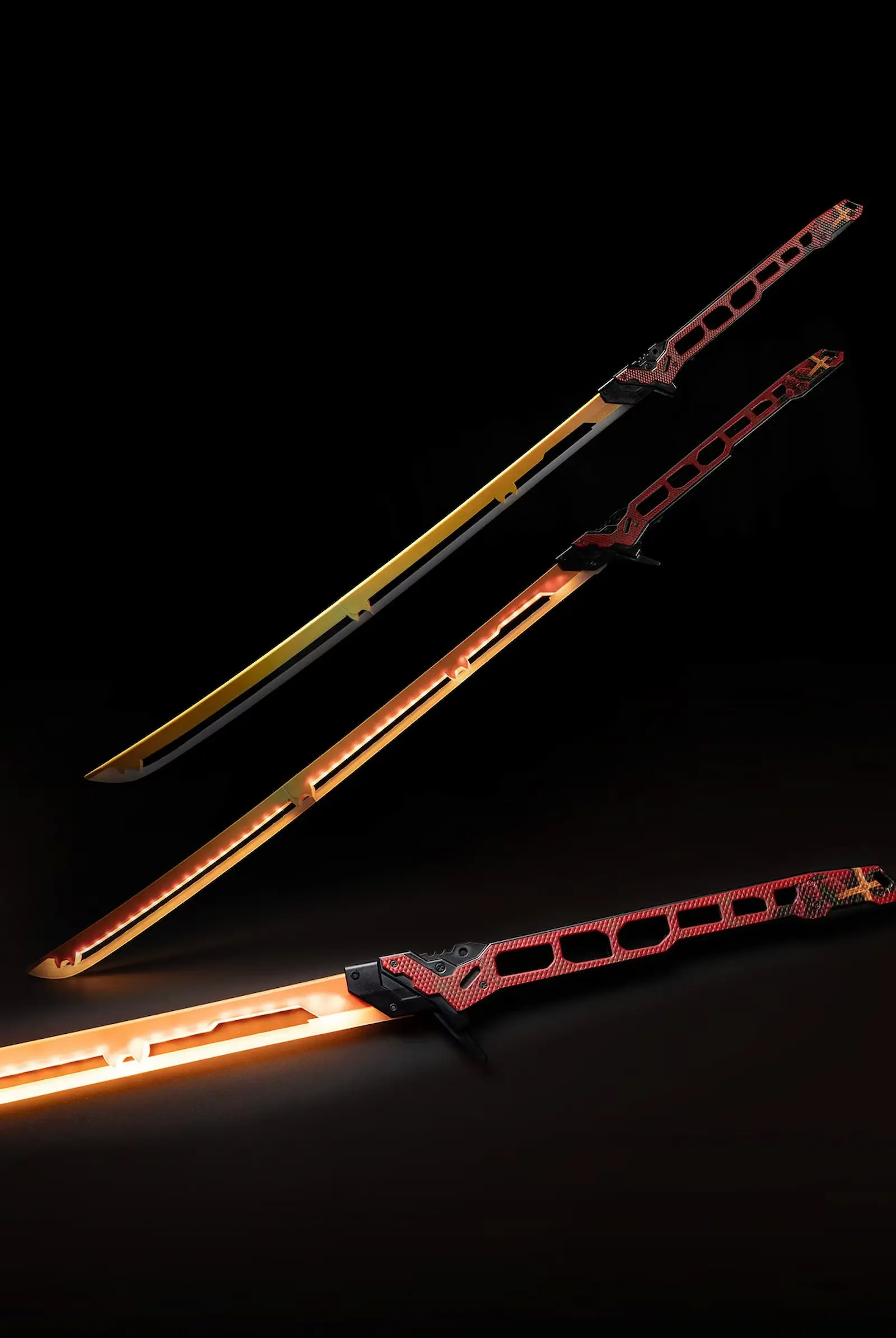 Katana térmica Valentino de Cyberpunk 2077, vista completa de la hoja y la empuñadura