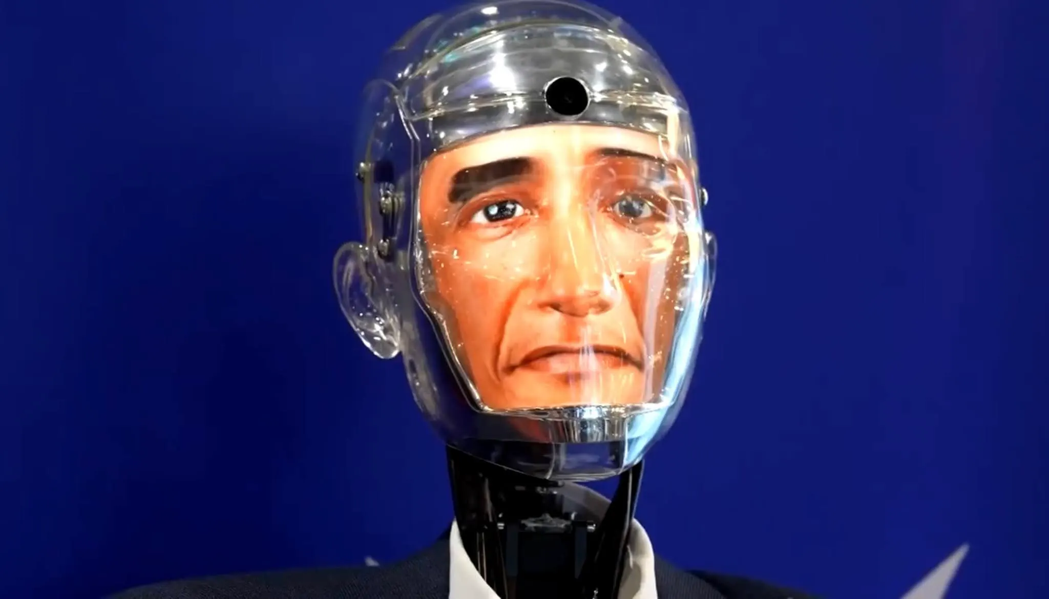 Robert, robot humanoide - cara Obama