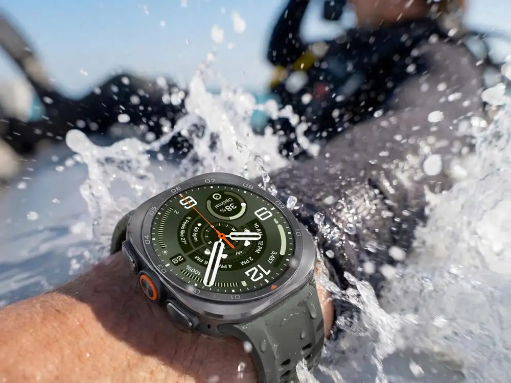 Samsung Galaxy Watch Ultra2 mostrando los modos deportivos de trail running