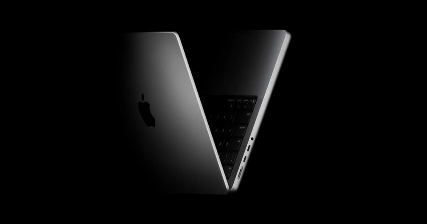 Dos MacBook Pro de Apple en negro espacial, la linea que estrenara el chip M6