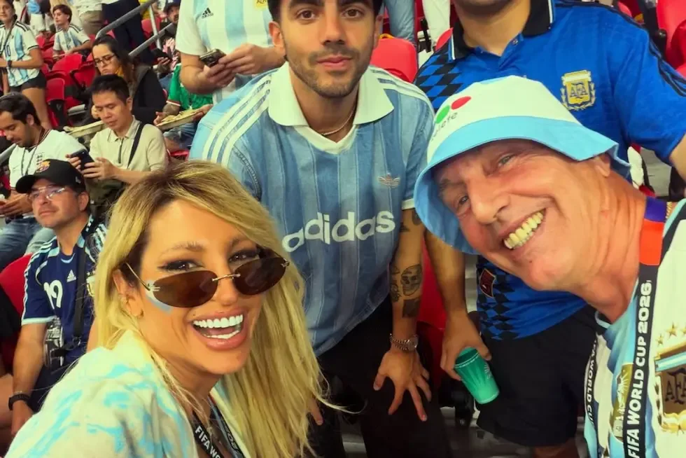 Marley junto a Vicky Xipolitakis en el partido de Argentina contra Inglaterra