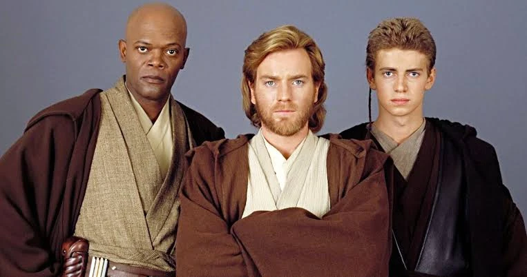 Samuel L. Jackson como Mace Windu, Ewan McGregor como Obi-Wan Kenobi y Hayden Christensen como Anakin en Star Wars