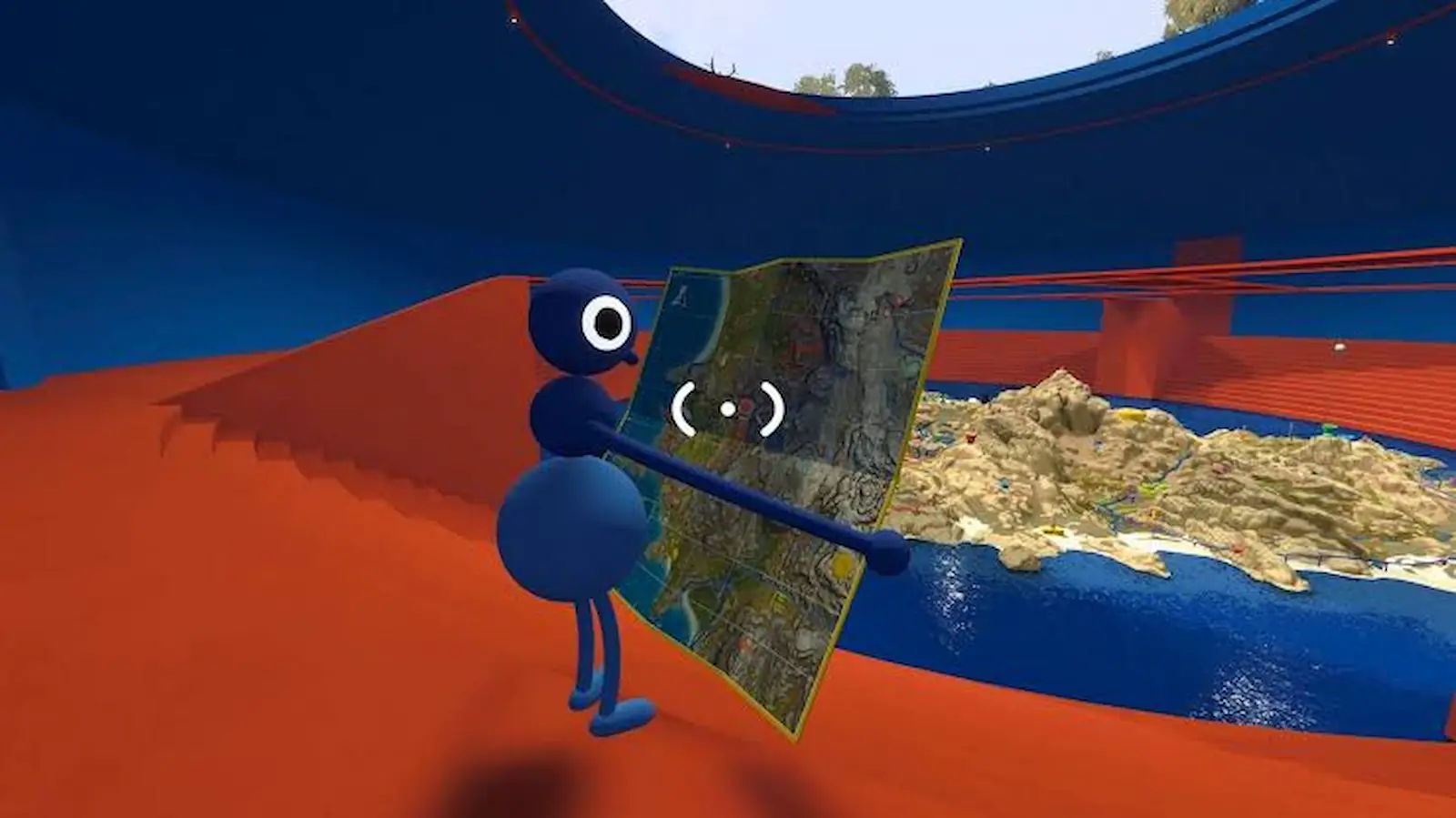 Un personaje de Big Walk sosteniendo el mapa frente a la maqueta de la isla