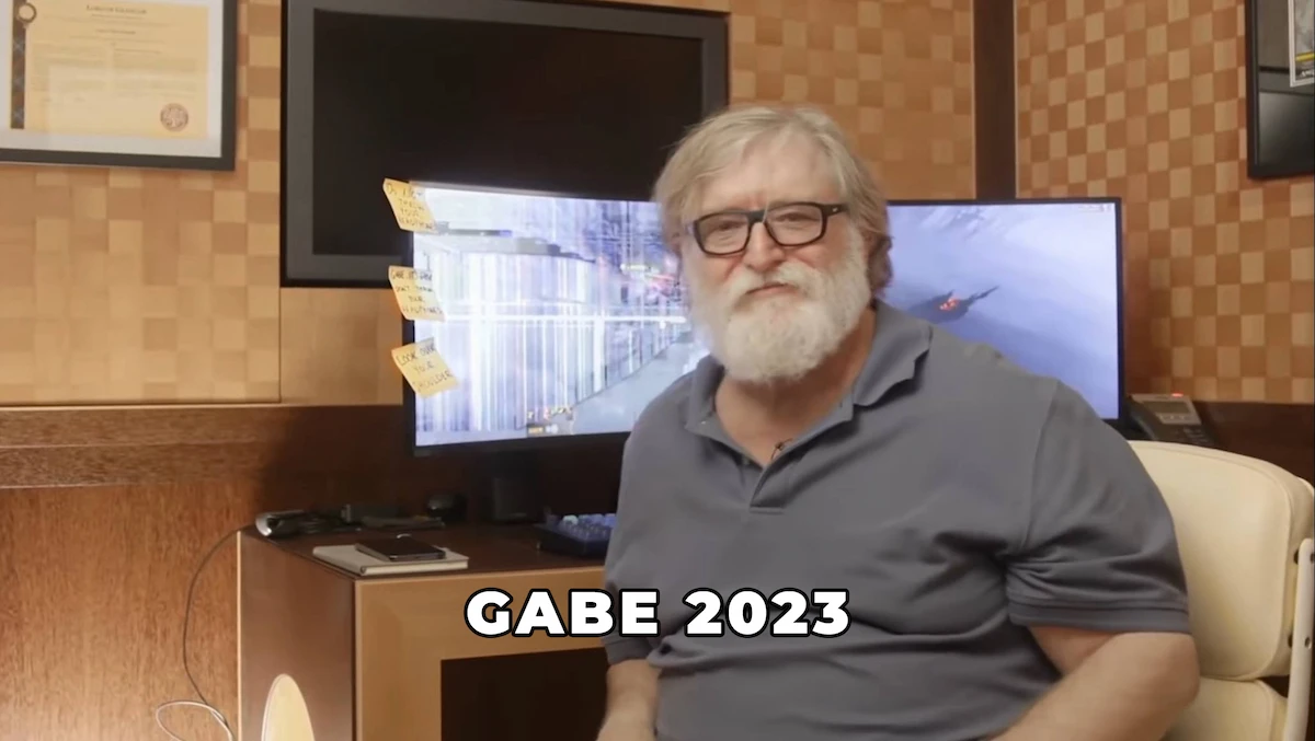Gabe Newell en 2023, con barba larga y contextura mucho más robusta, en un video grabado en su oficina