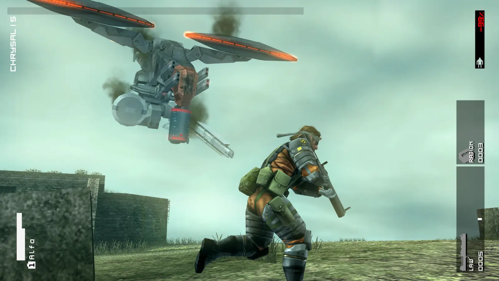 Big Boss enfrentando al arma Chrysalis en el gameplay de Metal Gear Solid: Peace Walker