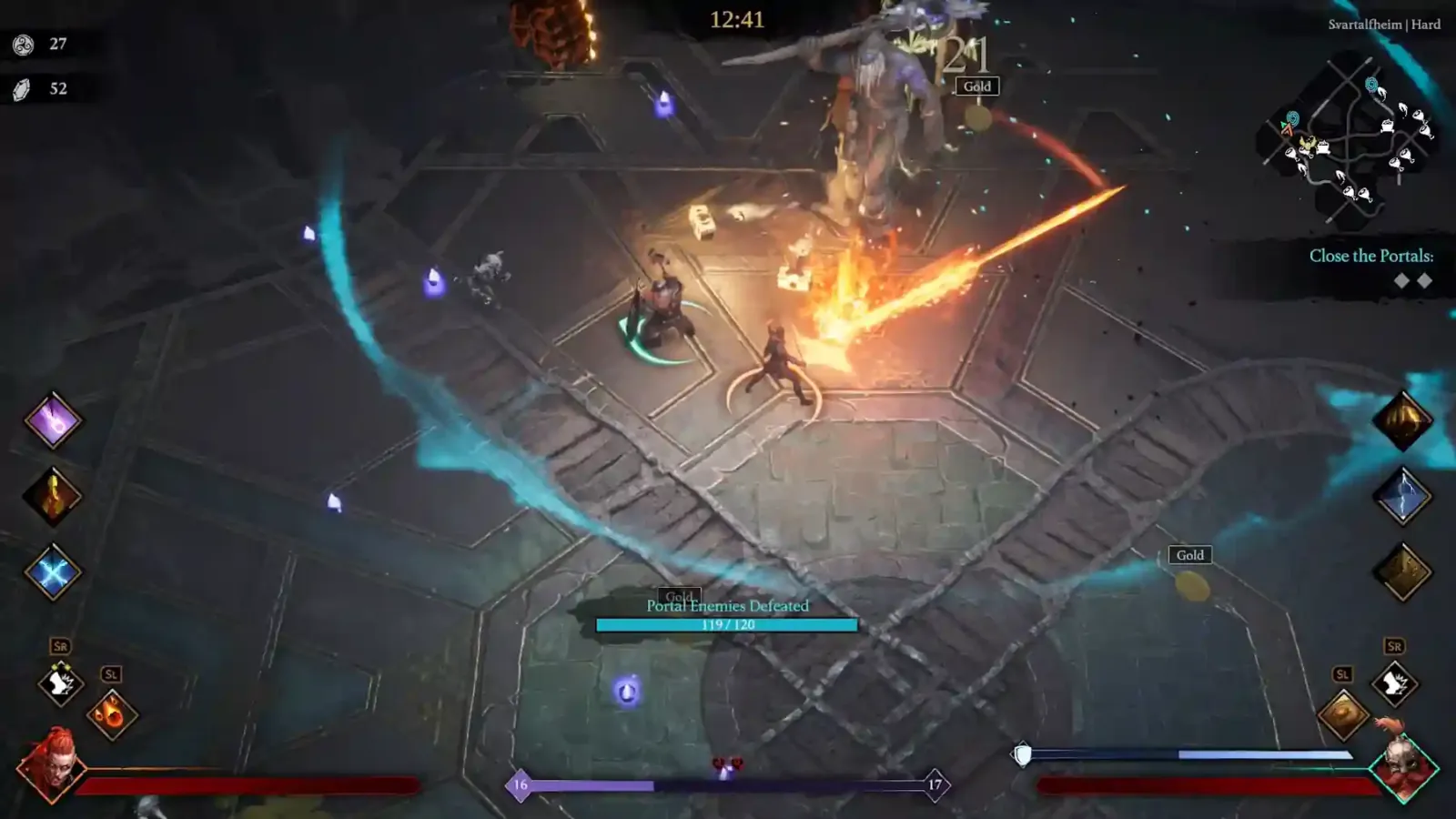 Combate con efectos de fuego contra una horda de enemigos en Jotunnslayer Hordes of Hel