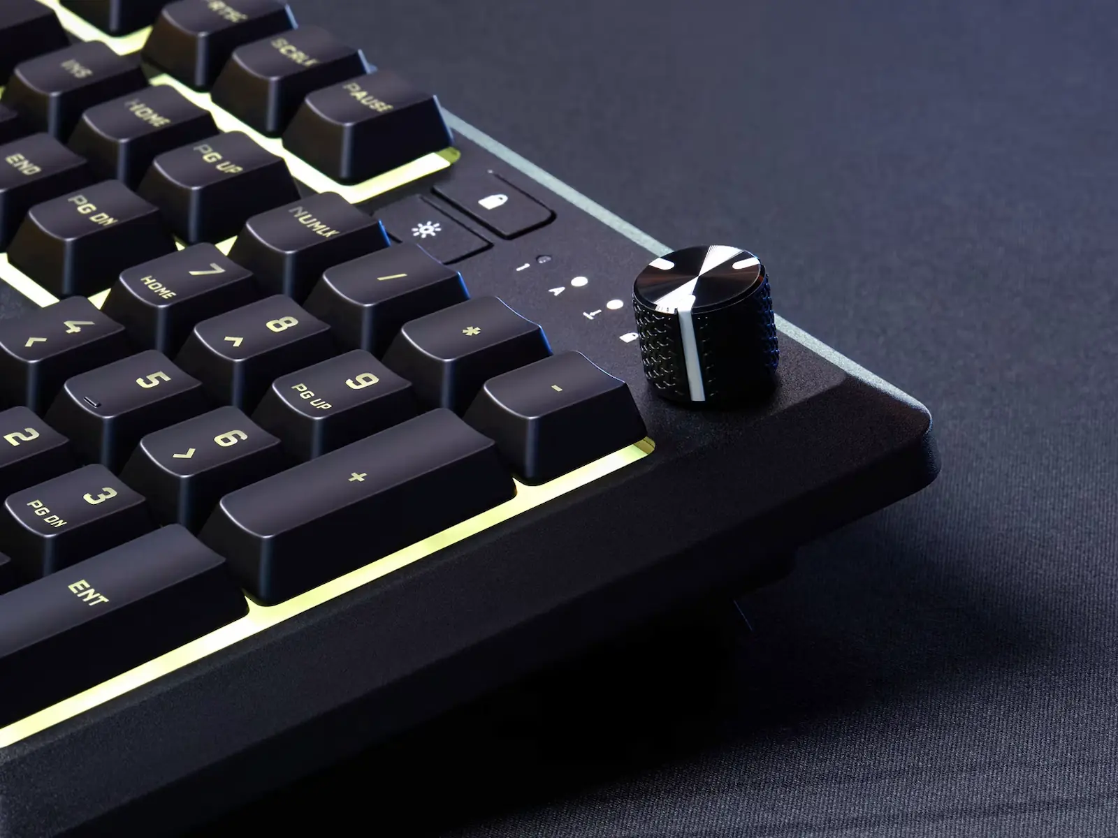 Perilla giratoria multifunción del teclado Corsair Skiff 100 Plus