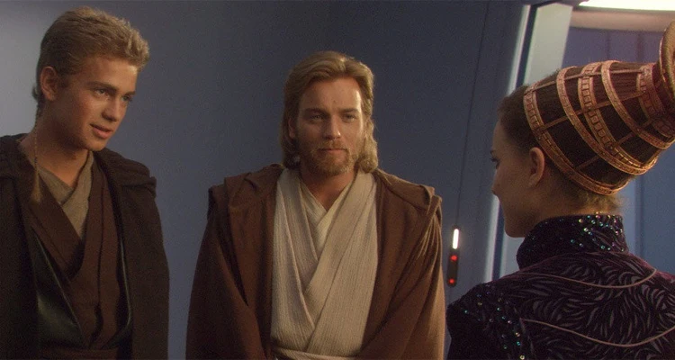 Hayden Christensen como Anakin, Ewan McGregor como Obi-Wan Kenobi y Natalie Portman como Padmé en las precuelas de Star Wars