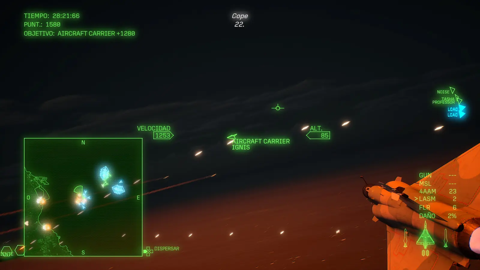 Ataque a un portaaviones enemigo señalado en el HUD