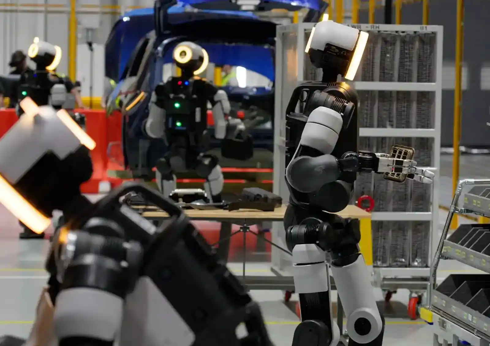 Los robots humanoides Atlas de Boston Dynamics, que empiezan a entrenar en una planta de Hyundai