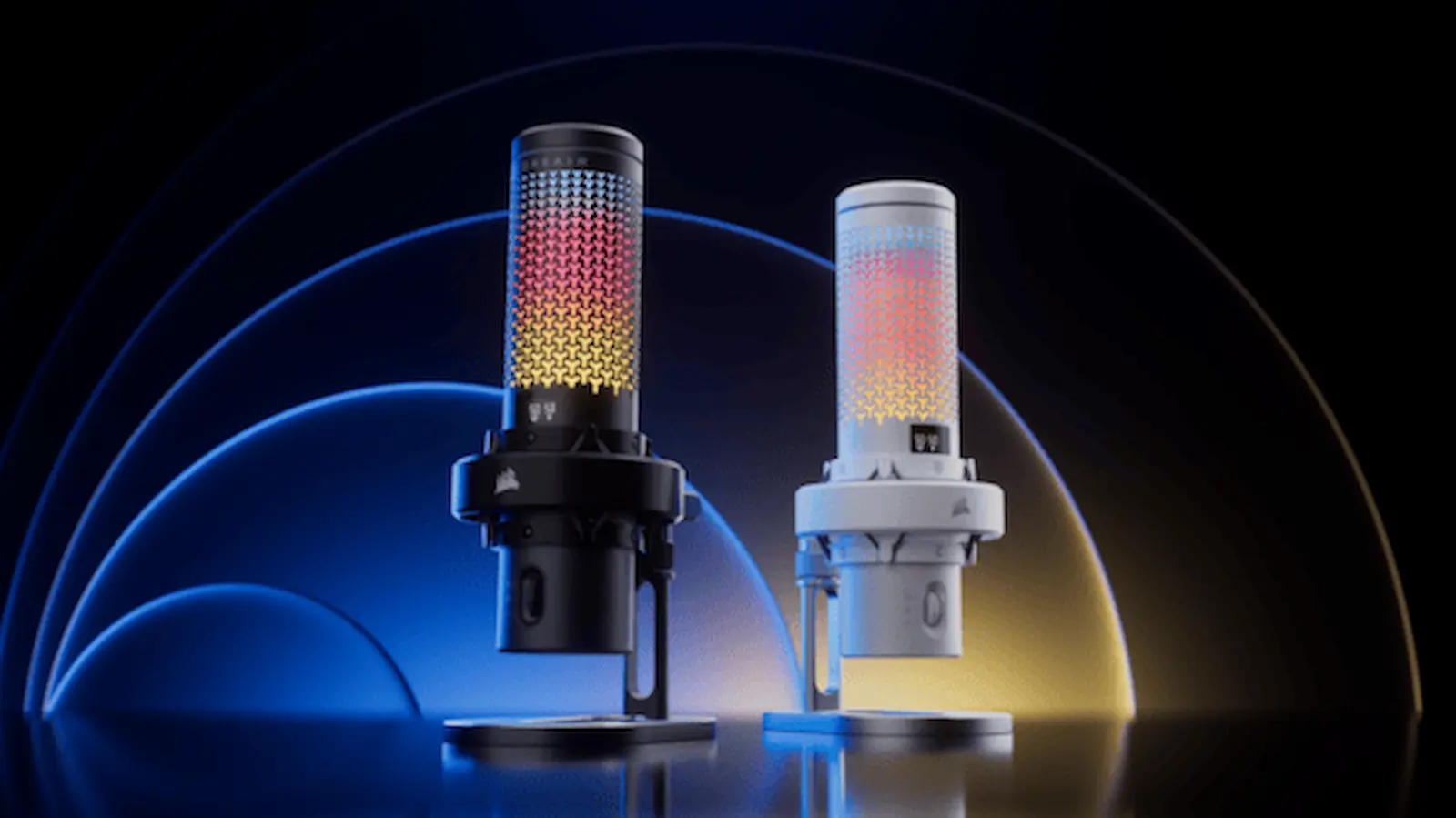 Las dos versiones del Corsair Voxara, negra y blanca, con la iluminación RGB encendida