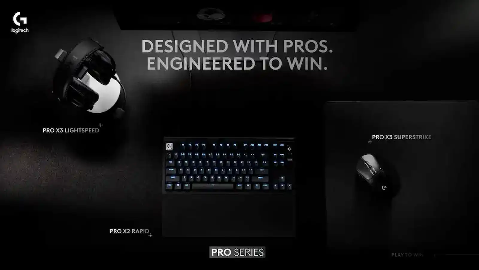 Placa oficial de la línea PRO de Logitech G con el auricular PRO X3 LIGHTSPEED, el teclado PRO X2 RAPID y el mouse PRO X3 SUPERSTRIKE