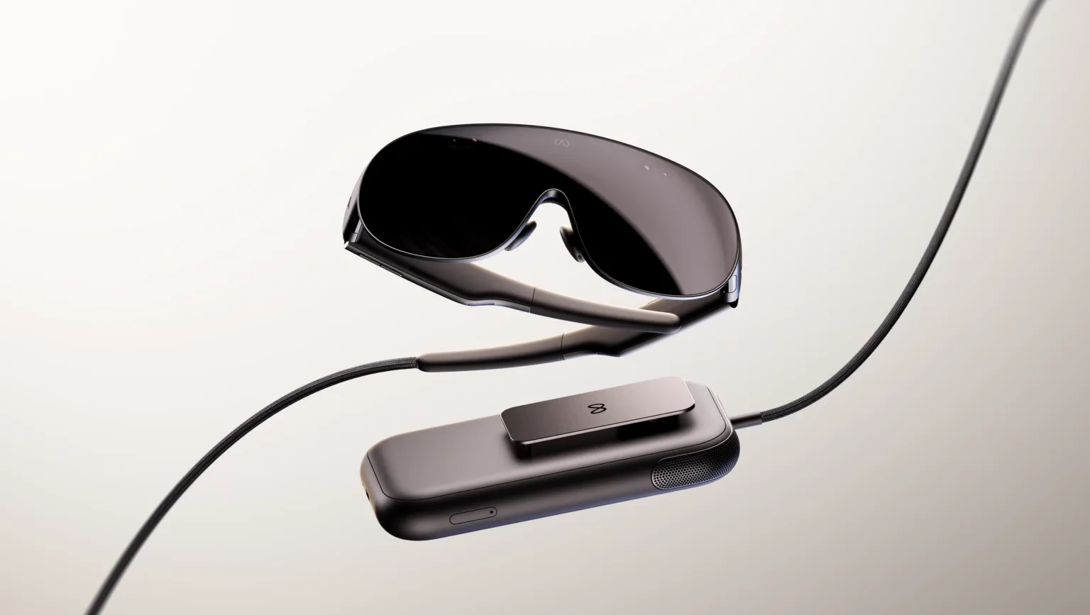 Los Meta VR Glasses conectados por cable al dispositivo externo que procesa y alimenta el equipo