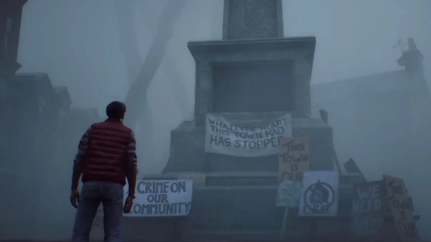 Silent Hill: Townfall: Simon Ordell frente a un monumento con carteles de protesta en St. Amelia