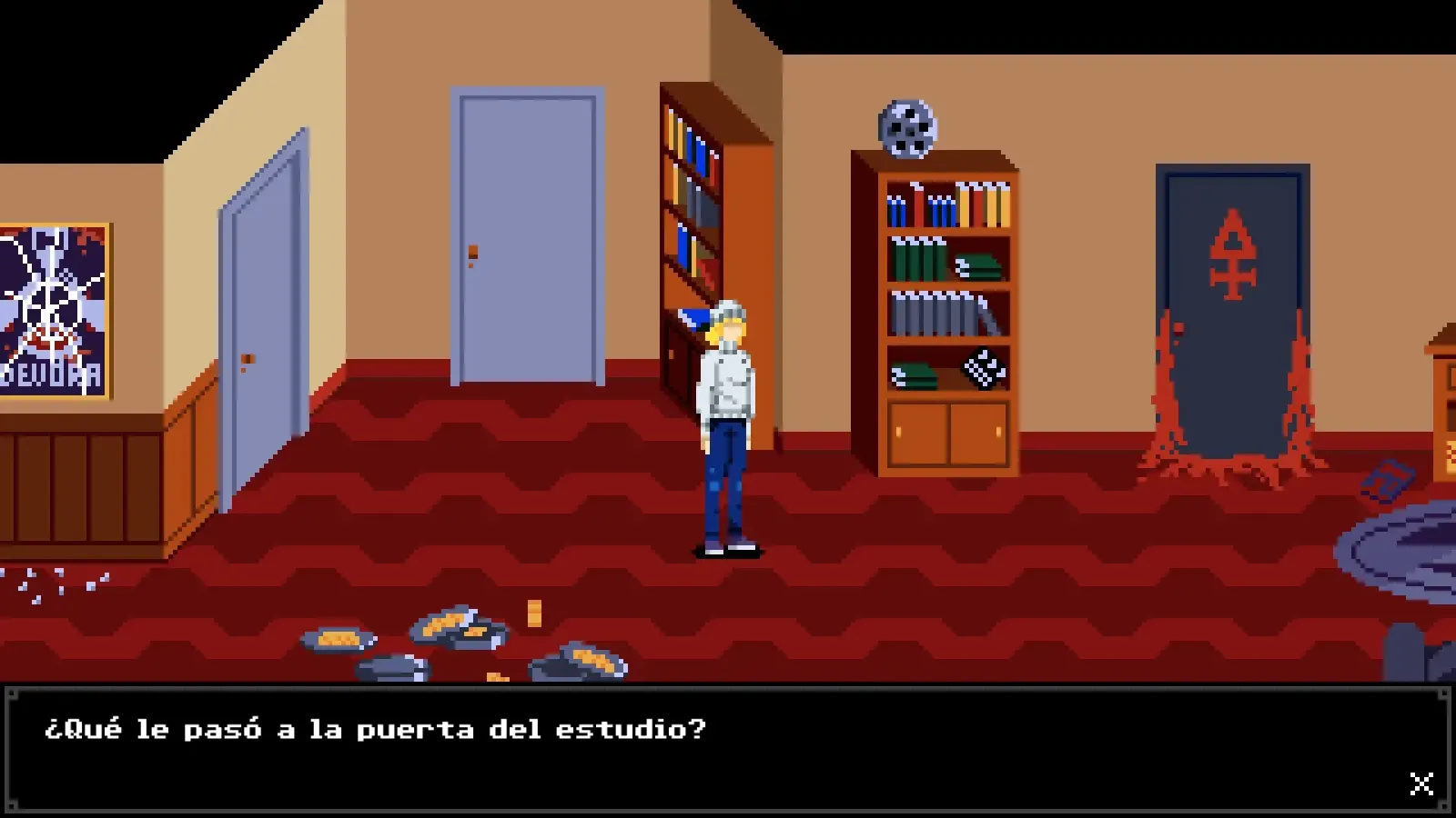 Julia recorre en pixel art el departamento de Iván en Tenebris Somnia, con la puerta del estudio marcada por un símbolo