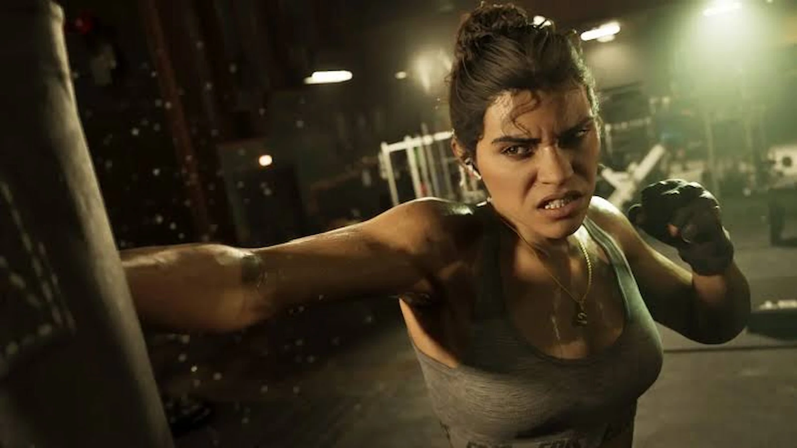 Lucia entrena con guantes de boxeo en un gimnasio de GTA 6