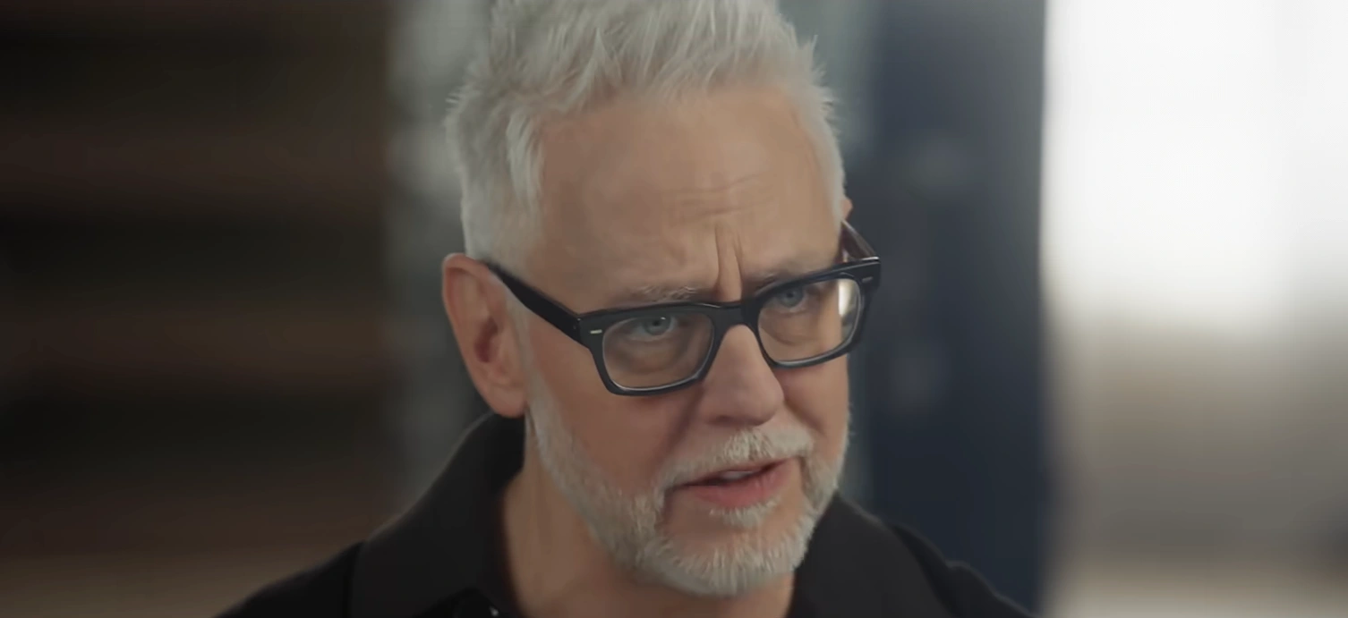 James Gunn, copresidente de DC Studios, durante una entrevista