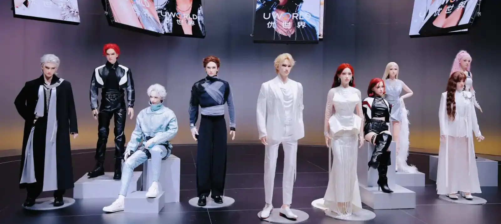 Modelos UWORLD U1, robots humanoides de UBTECH masculino y femenino