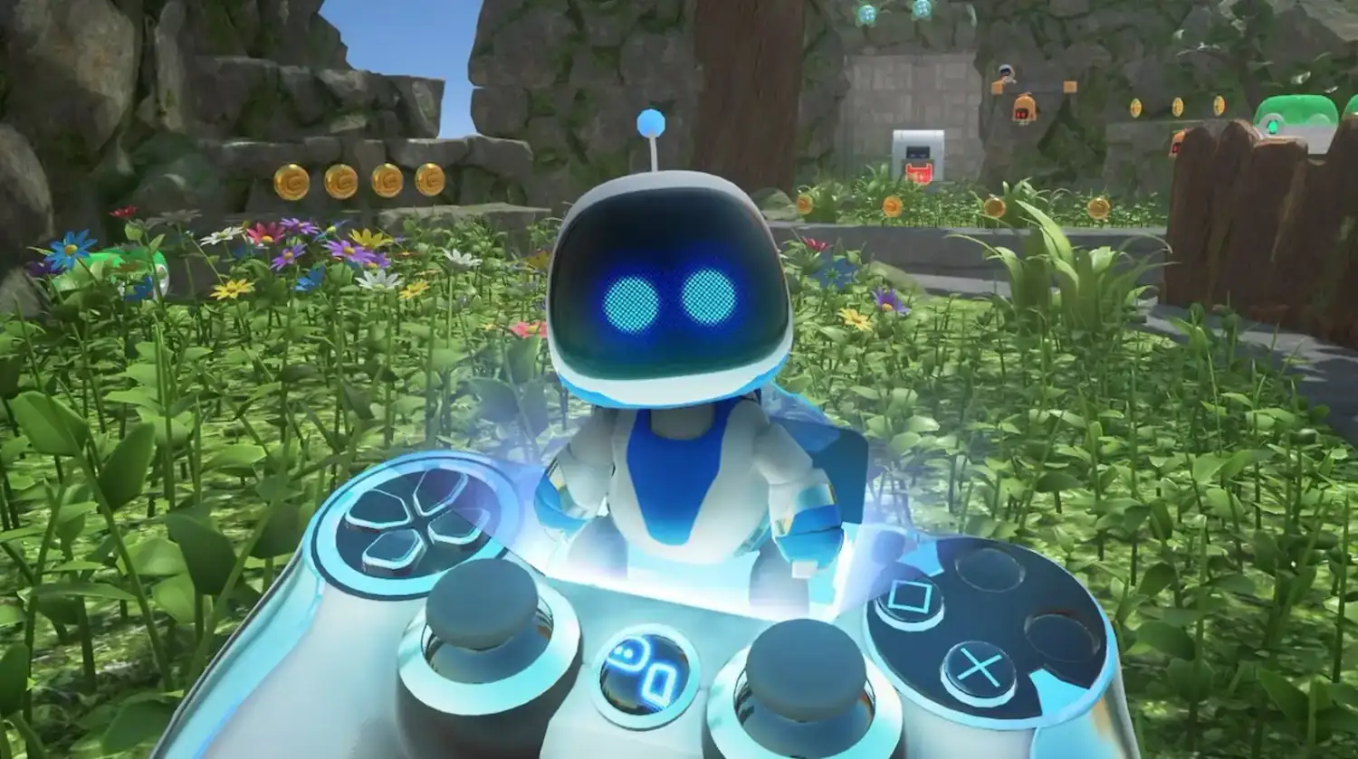 Astro, la mascota de PlayStation, sobre un control gigante en un juego de Astro Bot
