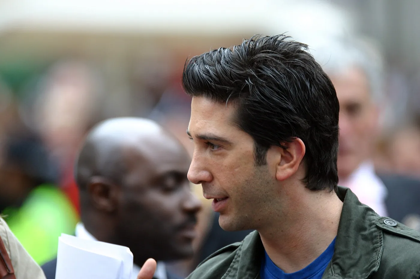 David Schwimmer, el Ross de Friends, de perfil en una calle de Londres en 2005