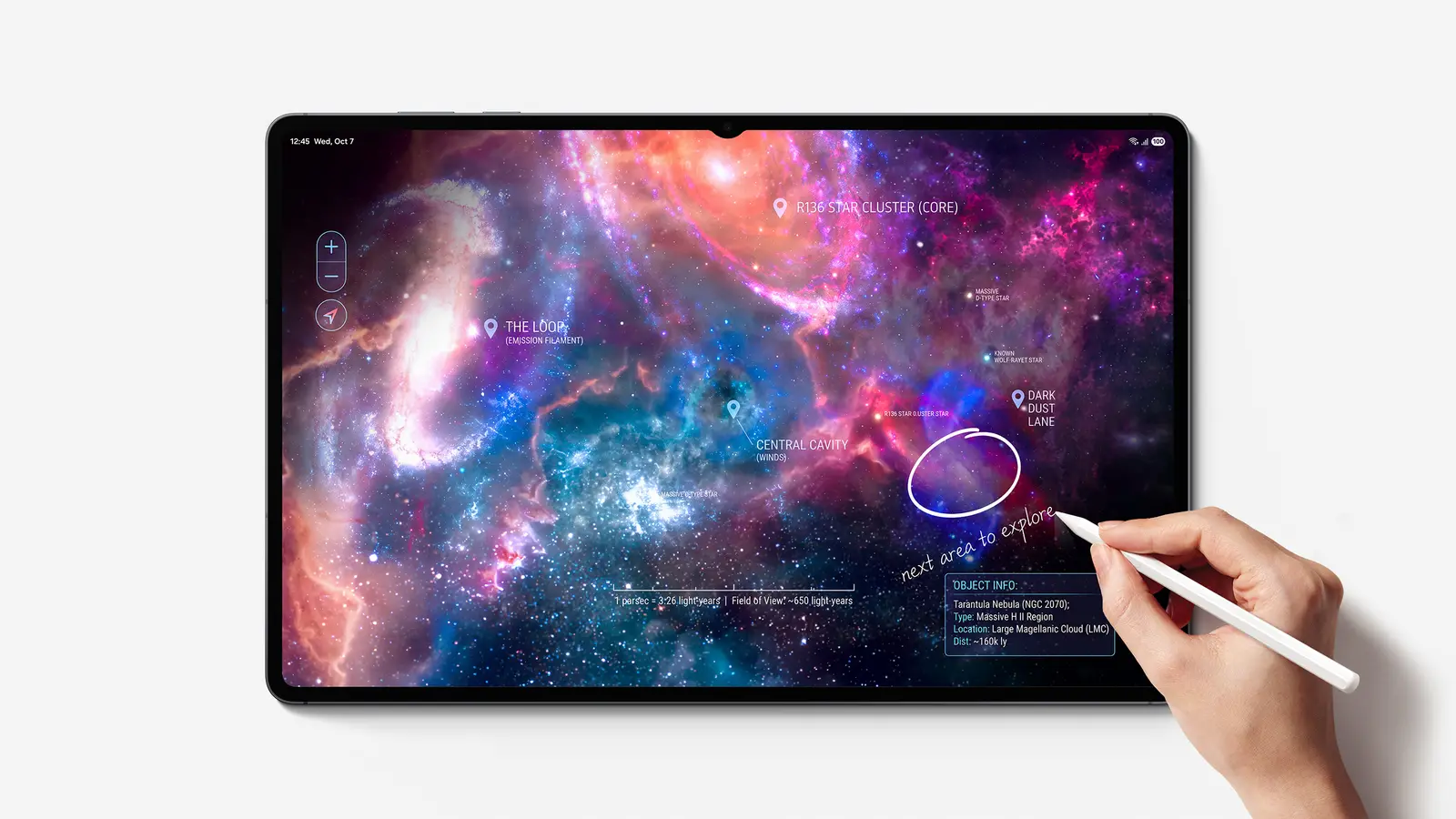 Una mano usa el S Pen sobre la pantalla Dynamic AMOLED 2X de la Galaxy Tab S12 Ultra