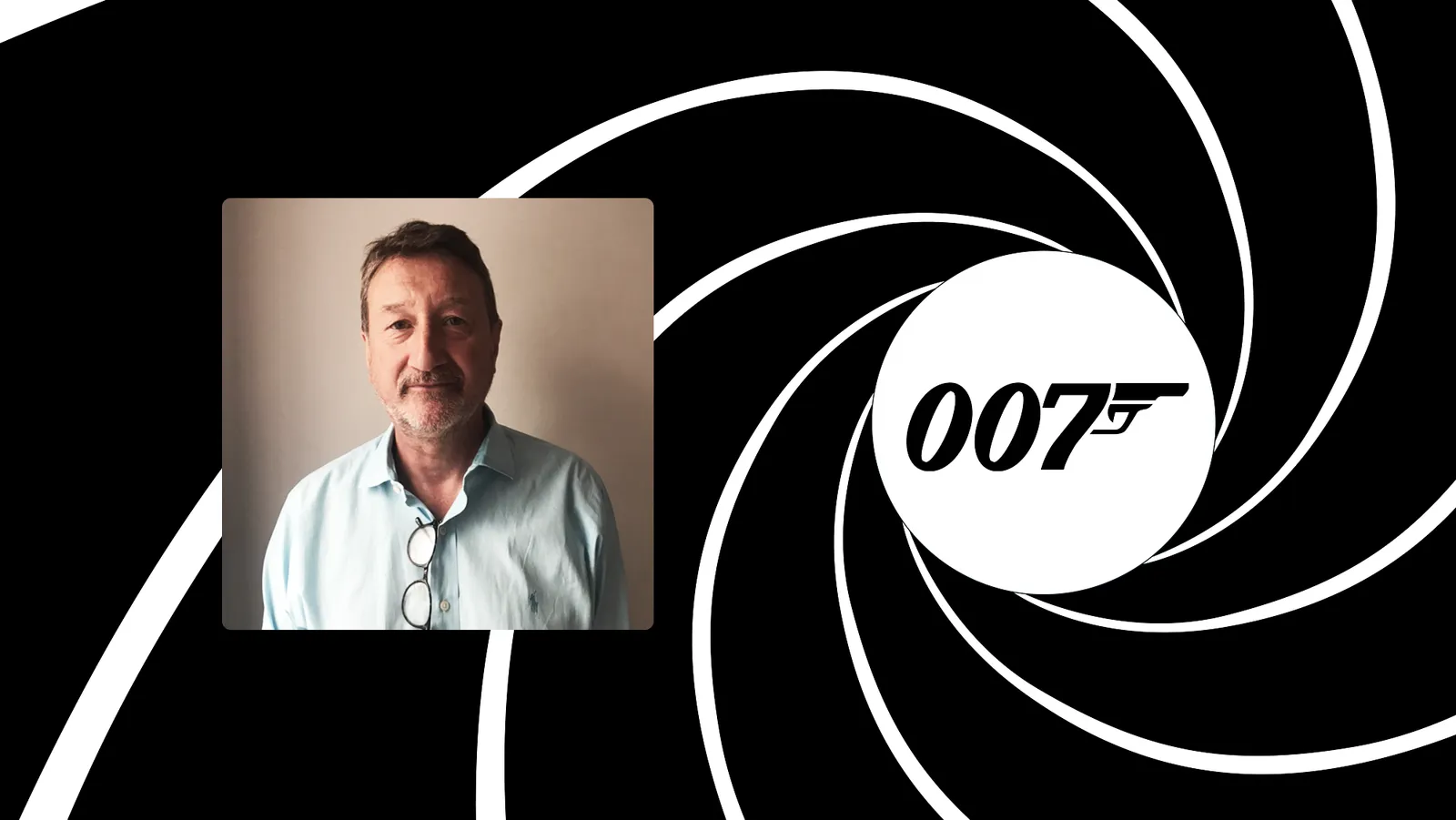 Retrato de Steven Knight sobre el clásico cañón de pistola de James Bond y el logo 007, en la imagen con la que Amazon MGM Studios anunció al guionista